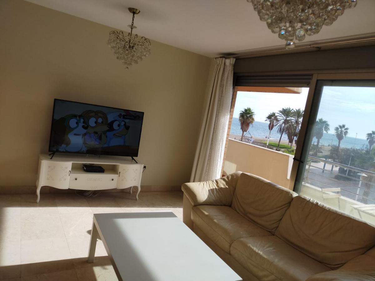말라가 Paseo Maritimo Antonio Banderas 아파트 외부 사진
